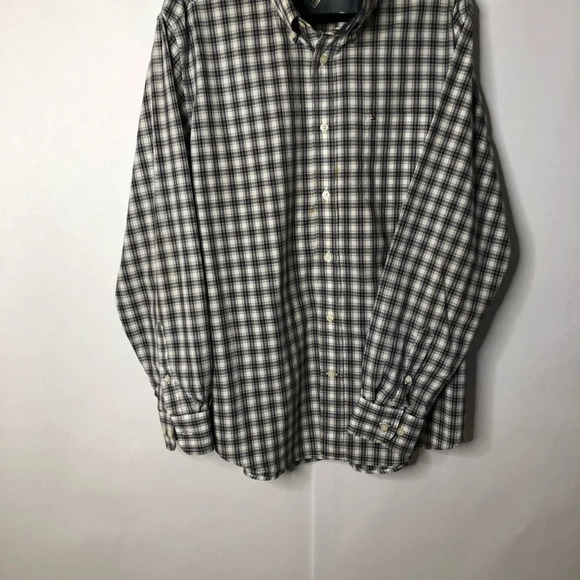 Men’s Tommy Hilfiger Large Men’s Shirt - Picture 2 of 5